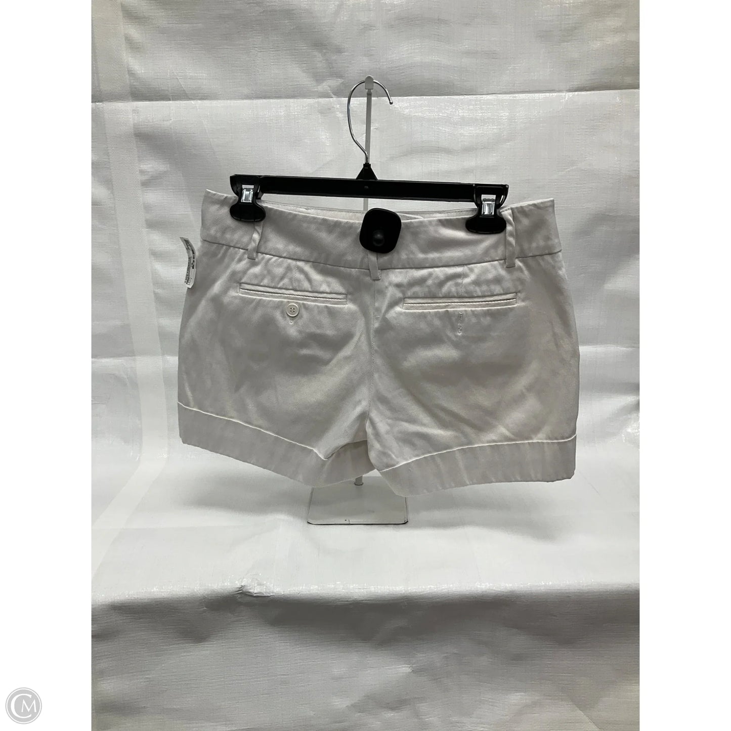 Shorts By Clothes Mentor In Cream, Size: 2