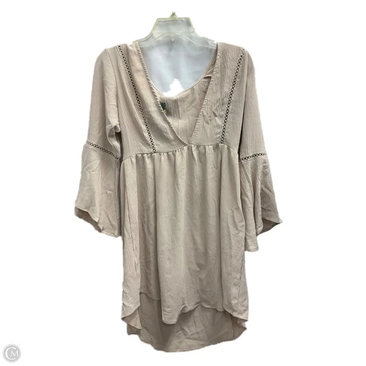 Dress Casual Short By Clothes Mentor In Beige, Size: S