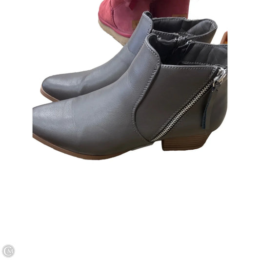 Boots Ankle Flats By Croft And Barrow In Grey, Size: 8