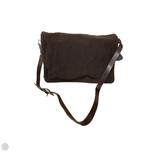Crossbody Luxury Designer By Fendi, Size: Medium