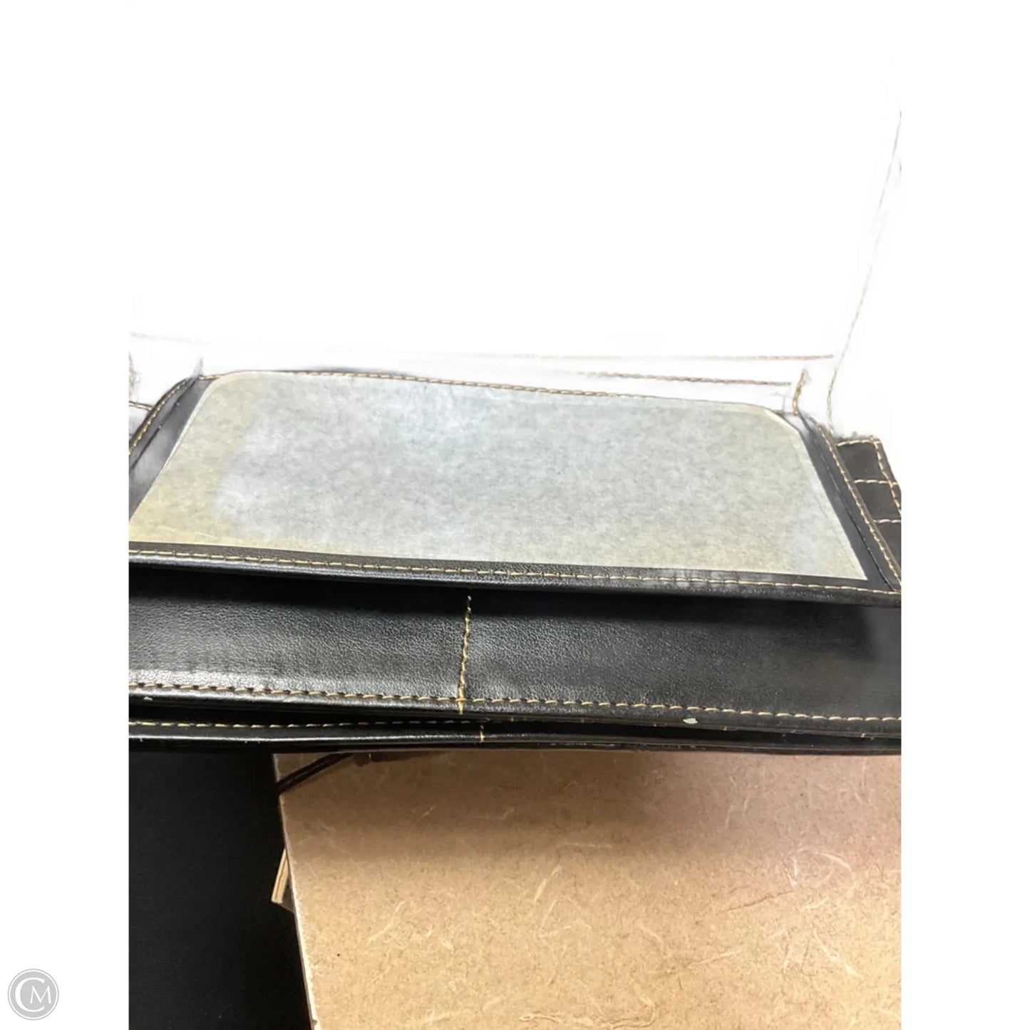 Wallet Leather By Clothes Mentor, Size: Medium