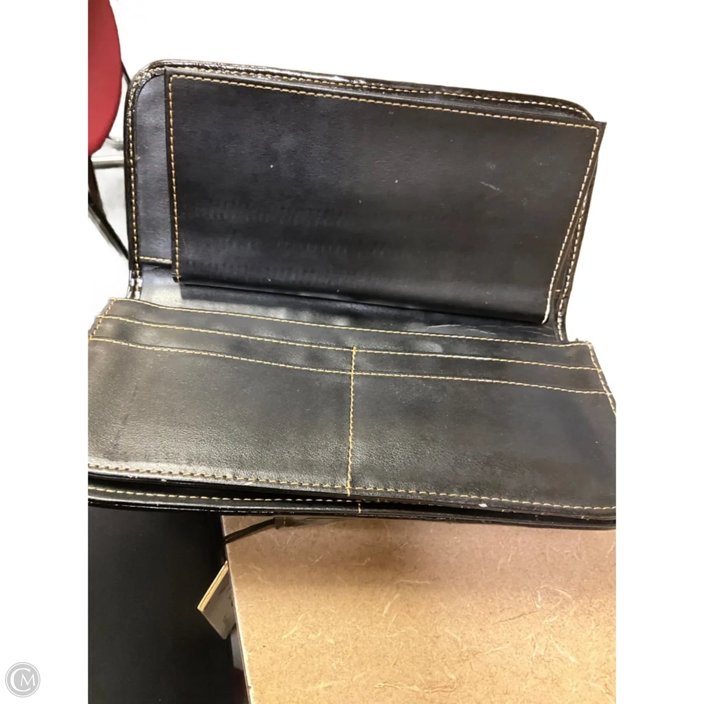Wallet Leather By Clothes Mentor, Size: Medium