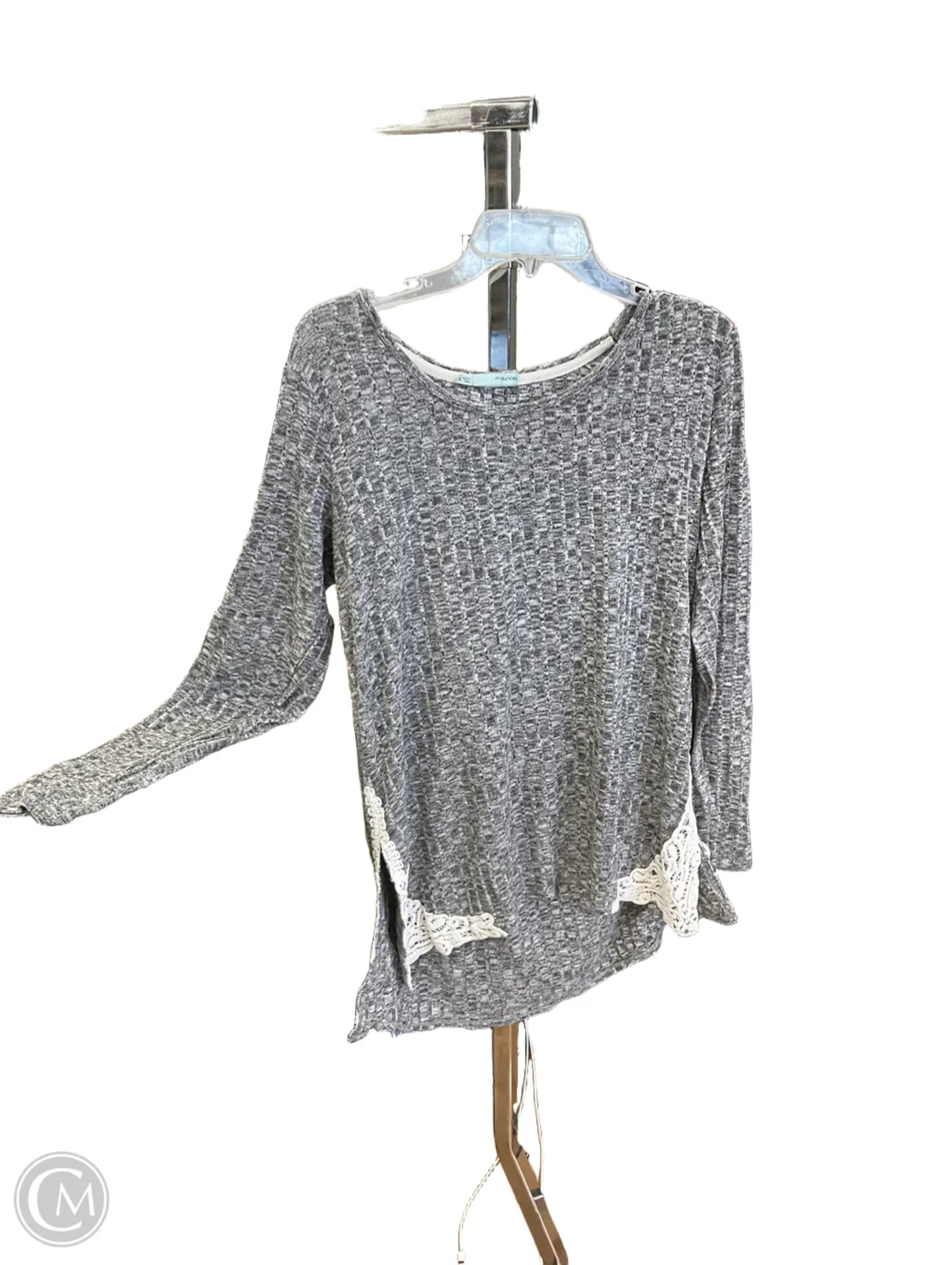 Top Long Sleeve By Maurices In Grey, Size: Xl