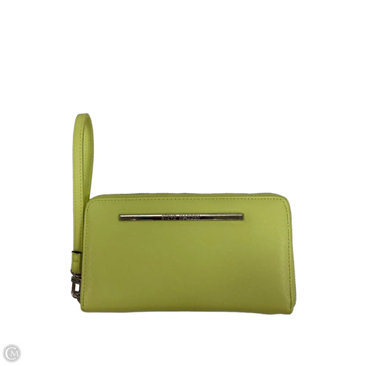 Wristlet By Steve Madden, Size: Medium