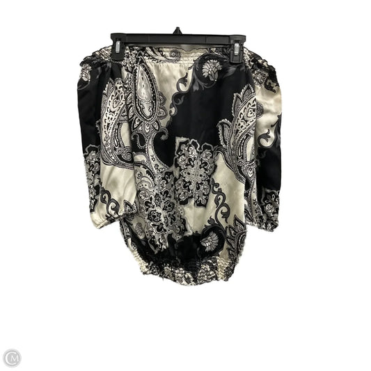 Top 3/4 Sleeve By White House Black Market In Black & White, Size: M