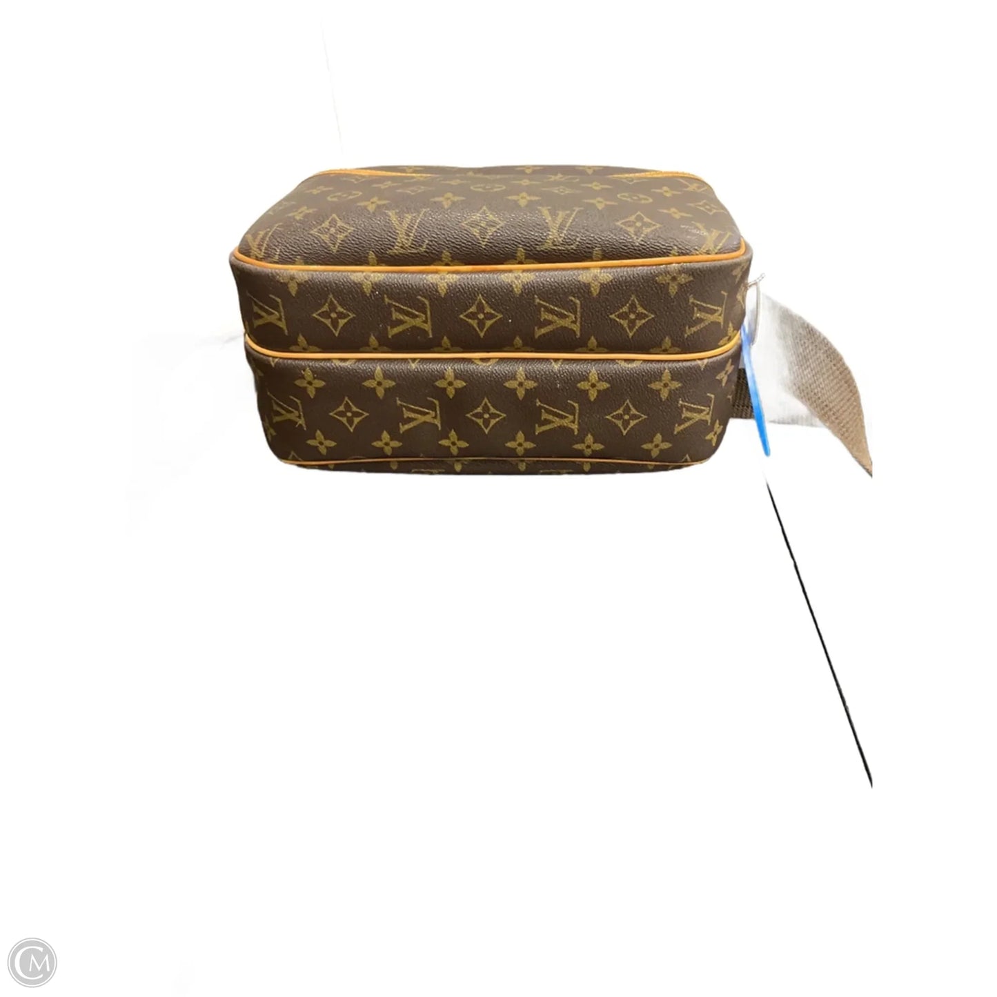 Crossbody Luxury Designer By Louis Vuitton, Size: Medium