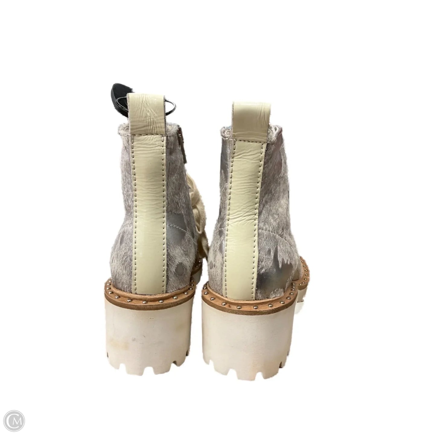 Boots Ankle Flats By Dolce Vita In Silver, Size: 6