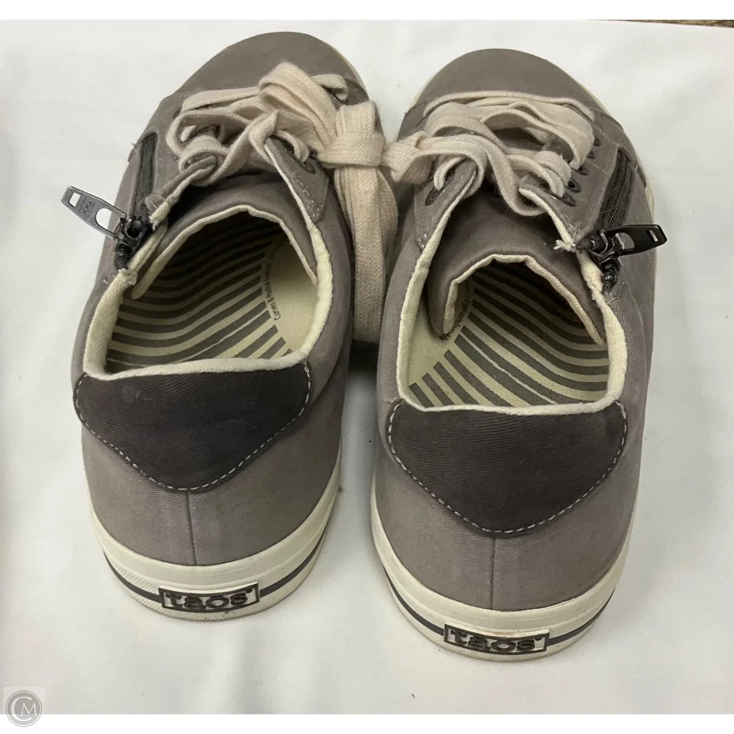 Shoes Sneakers By Taos In Grey, Size: 8