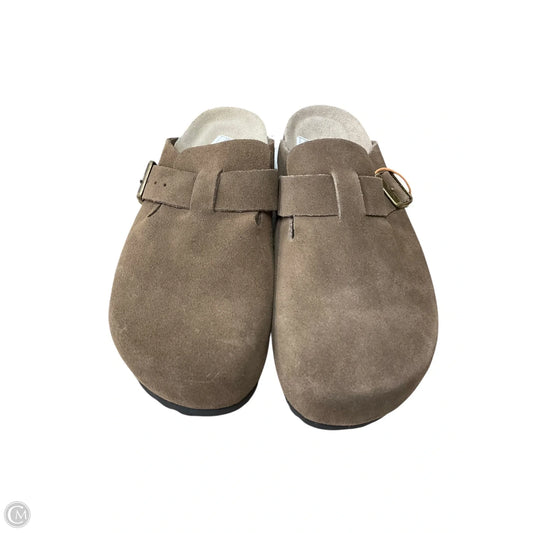 Shoes Flats By Quince In Brown, Size: 10