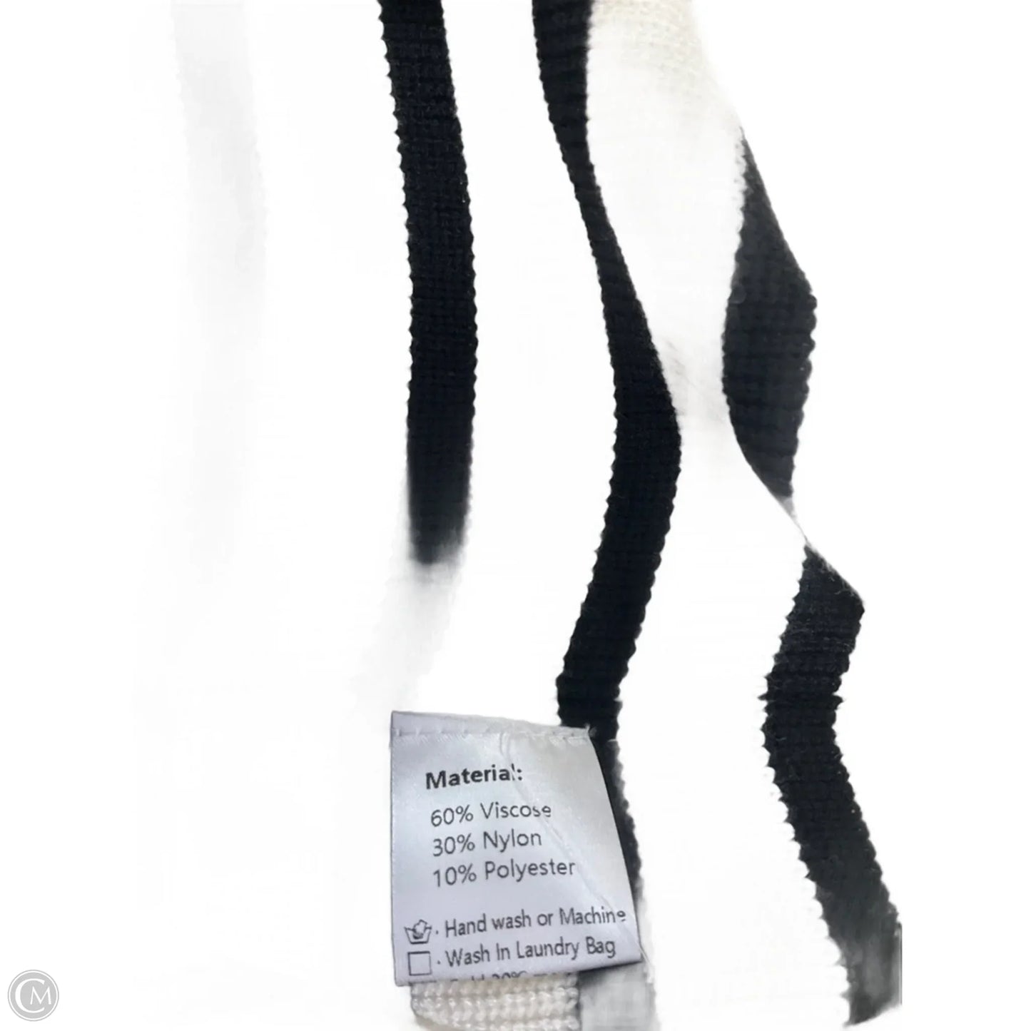 Sweater By Clothes Mentor In Cream, Size: S