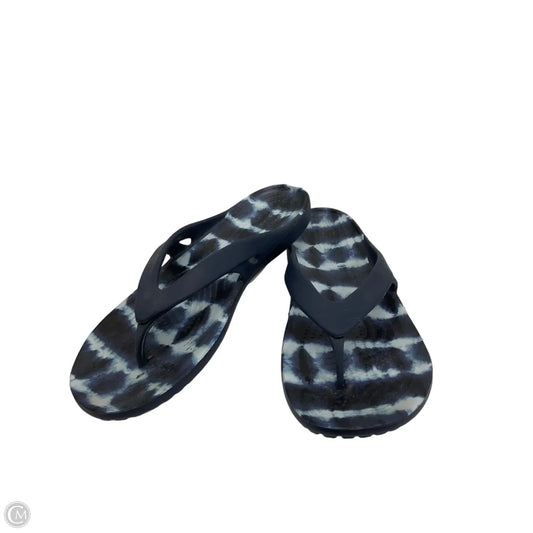 Sandals Flats By Crocs In Blue, Size: 9