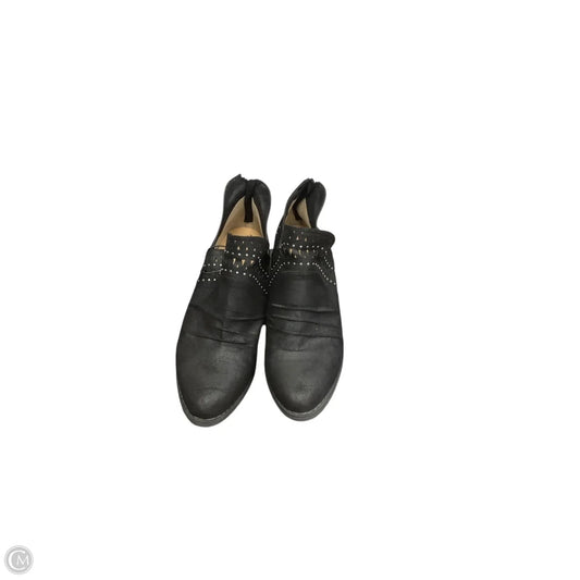 Boots Ankle Flats By Report In Black, Size: 10