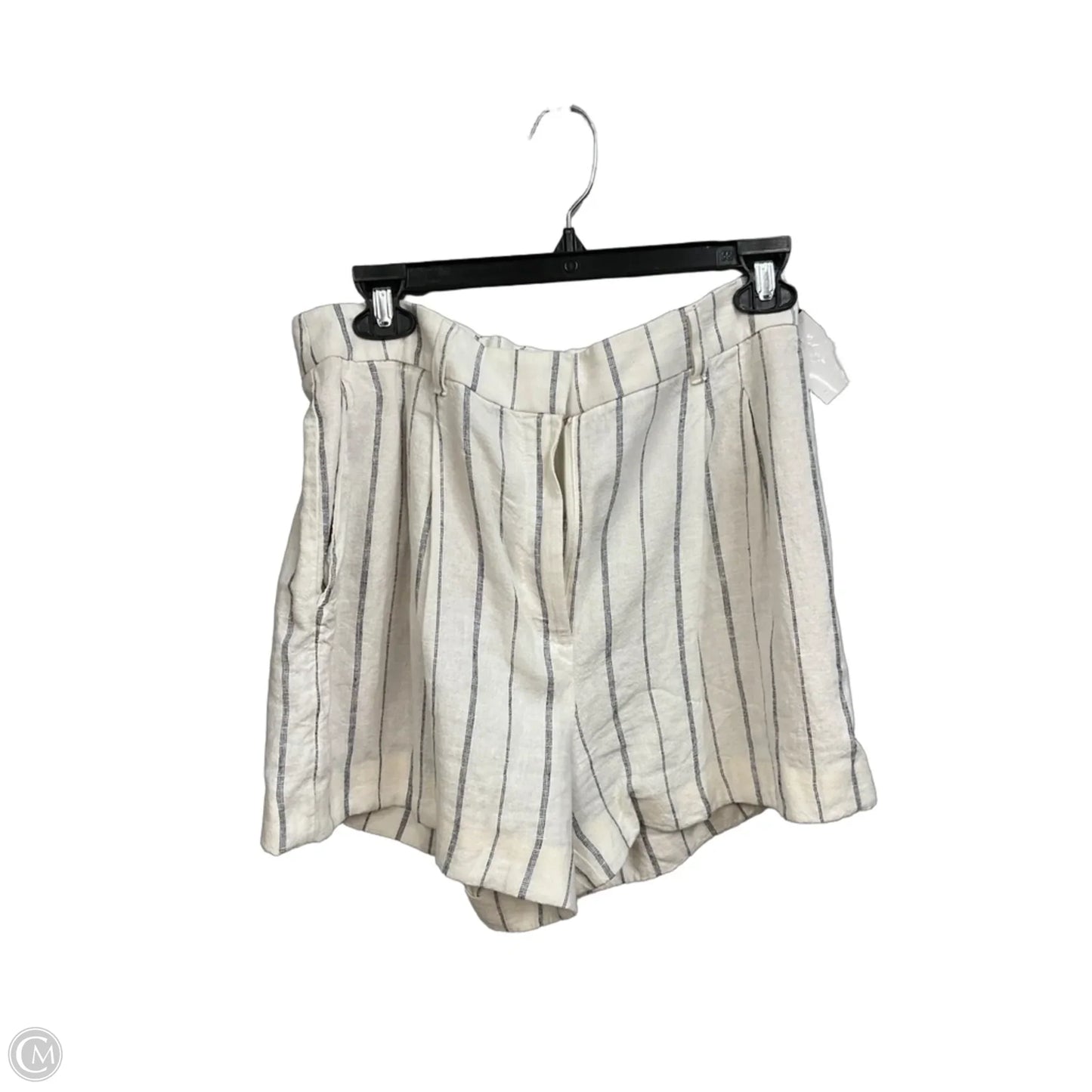 Shorts By Old Navy In Striped Pattern, Size: 8