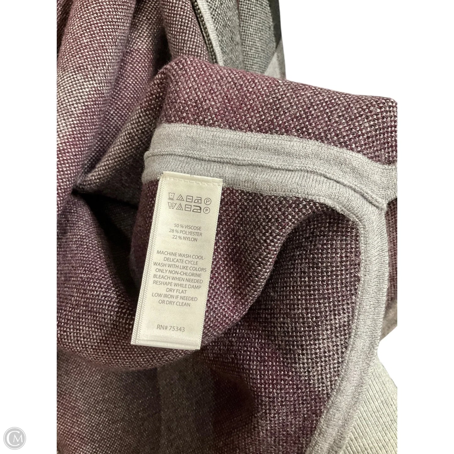 Poncho By Tahari By Arthur Levine In Checkered Pattern, Size: S