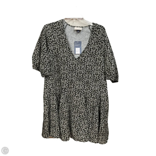 Tunic Short Sleeve By Universal Thread In Floral Print, Size: L