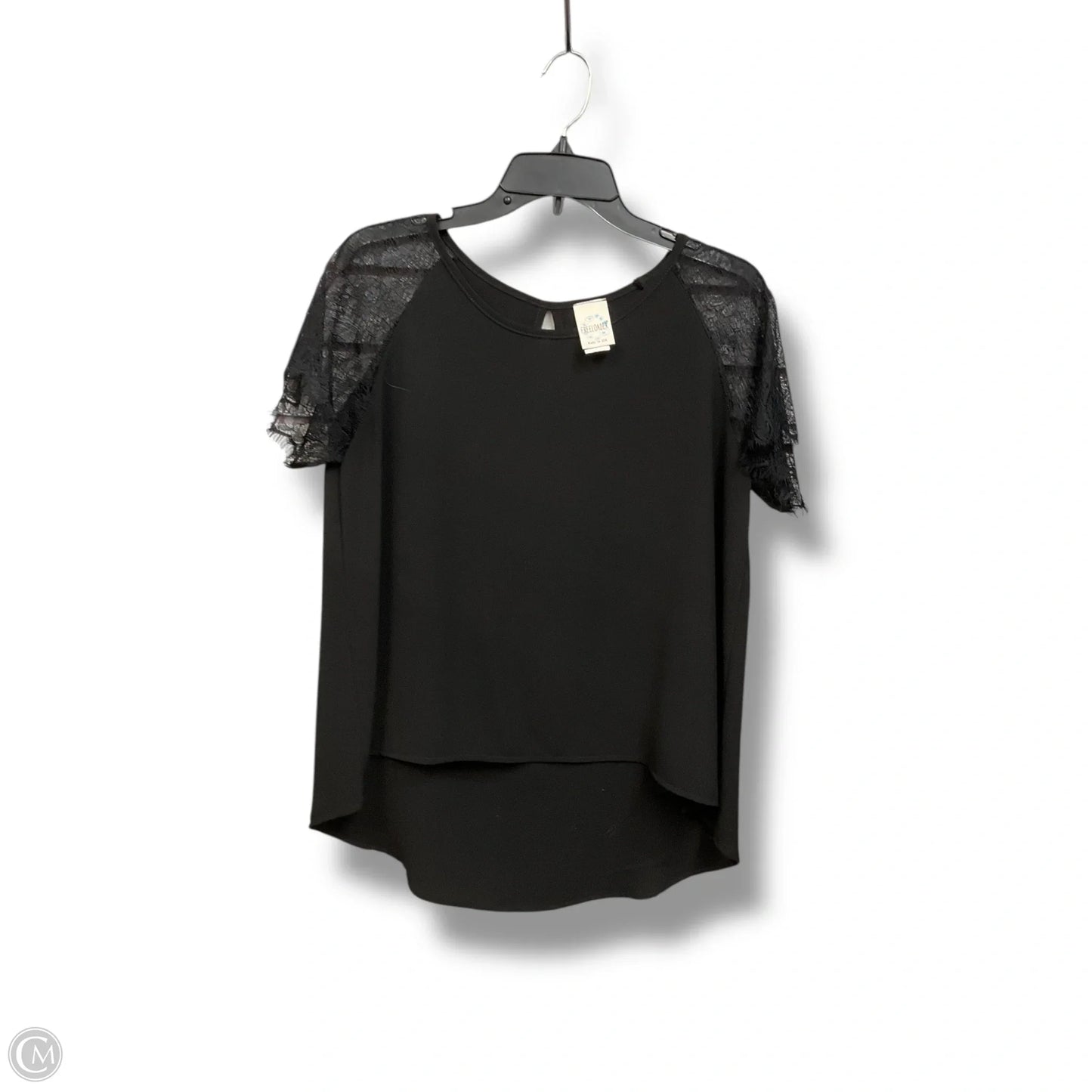 Top Short Sleeve By Clothes Mentor In Black, Size: M