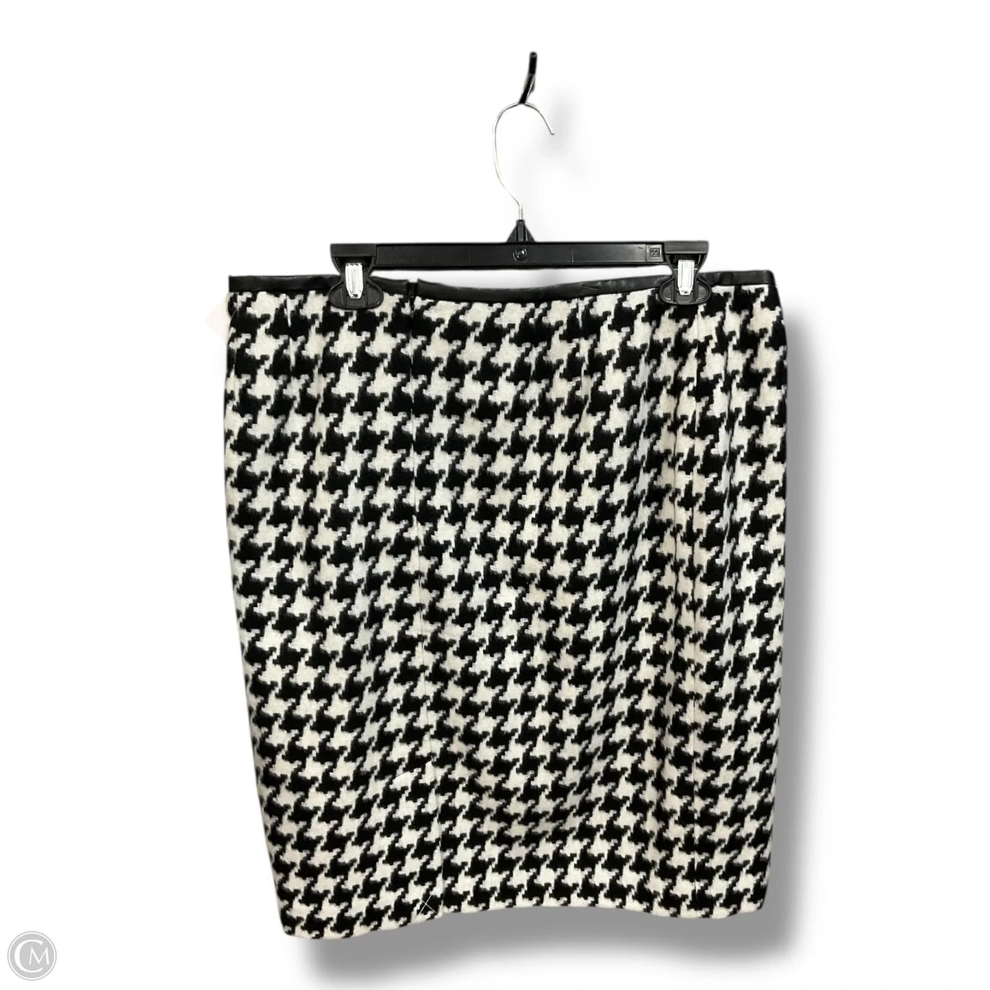 Skirt Mini & Short By Talbots In Black & White, Size: 14