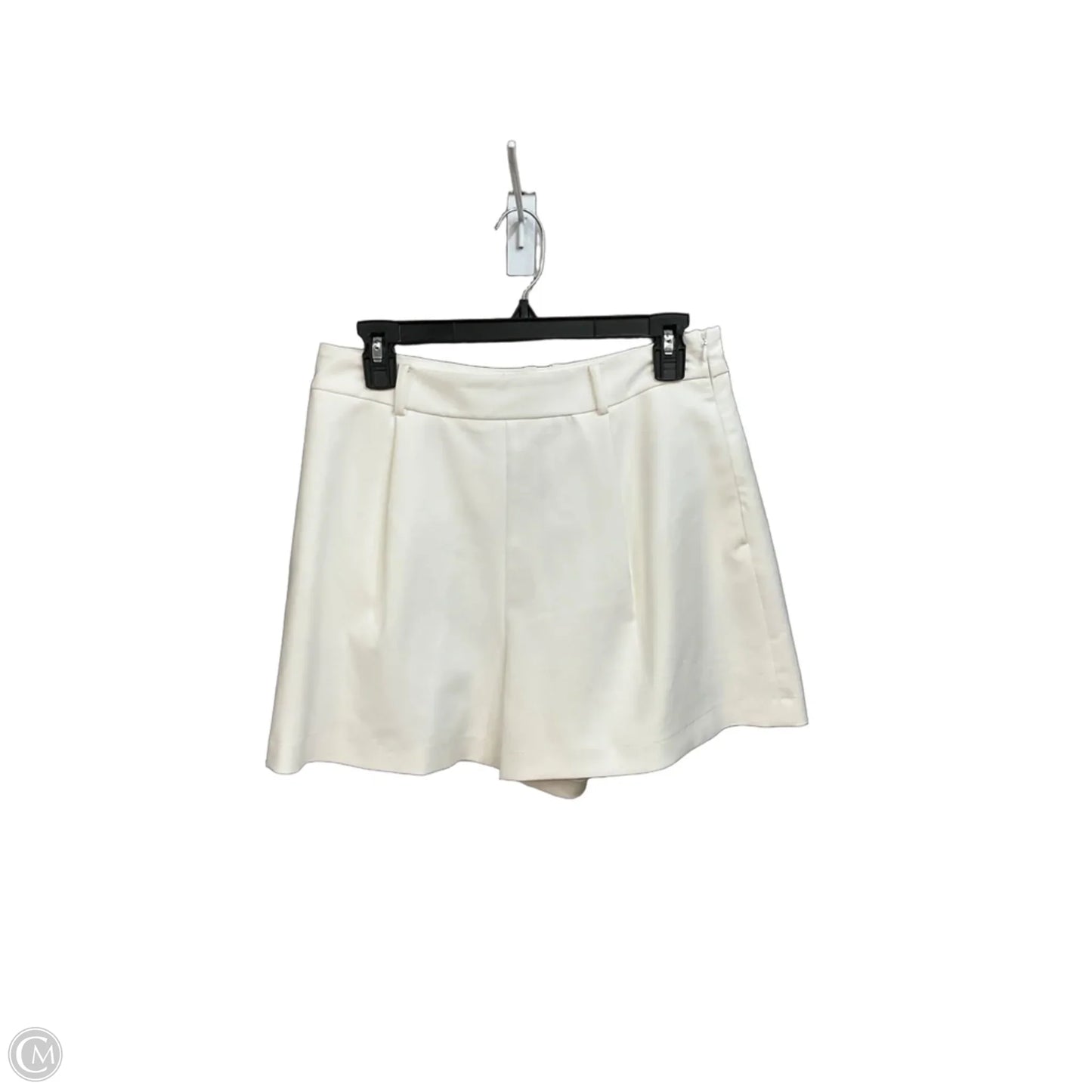 Shorts By Clothes Mentor In White, Size: 6