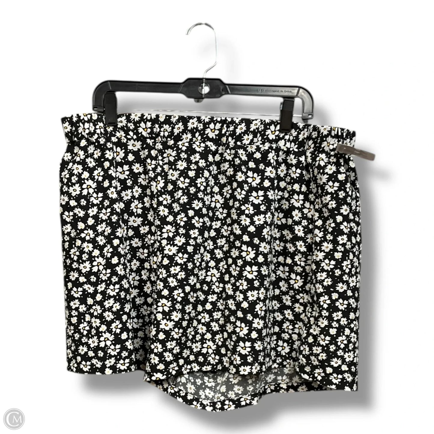 Shorts By Clothes Mentor In Floral Print, Size: 24