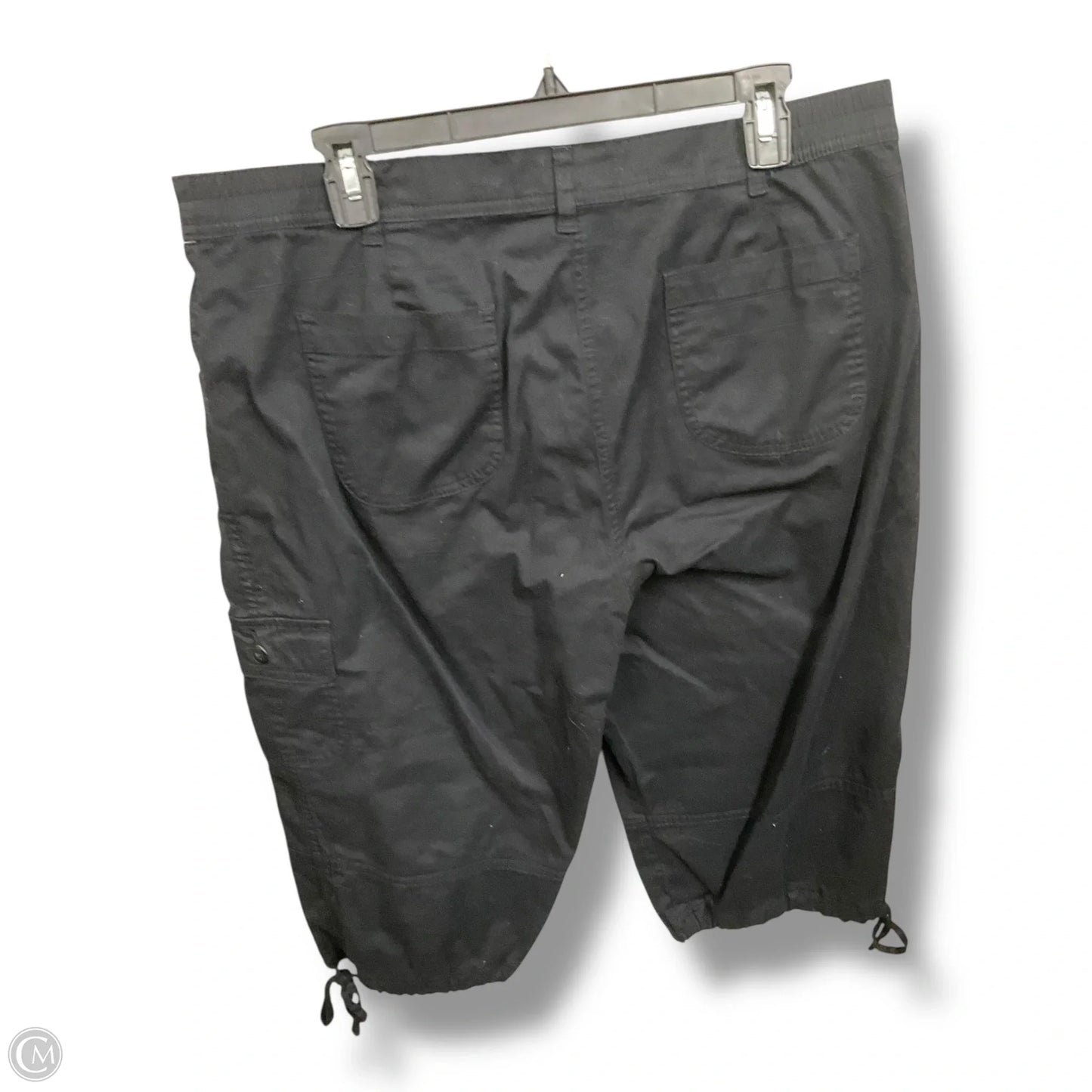 Capris By Karen Scott In Black, Size: 16