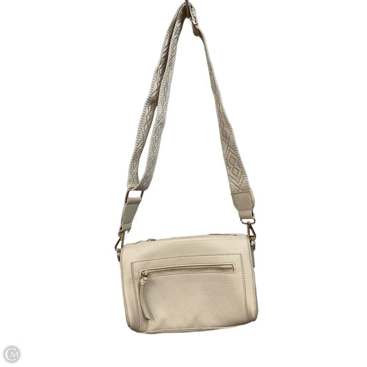 Crossbody By Clothes Mentor, Size: Medium