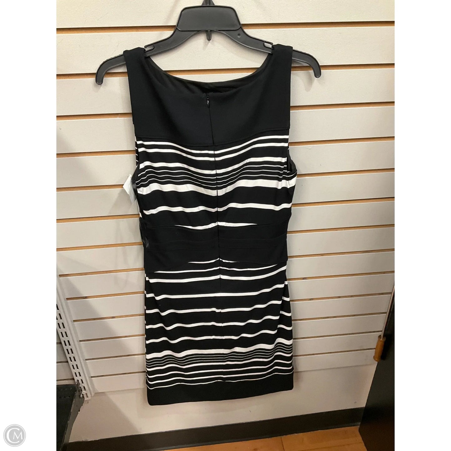 Dress Casual Midi By White House Black Market In Black & White, Size: M