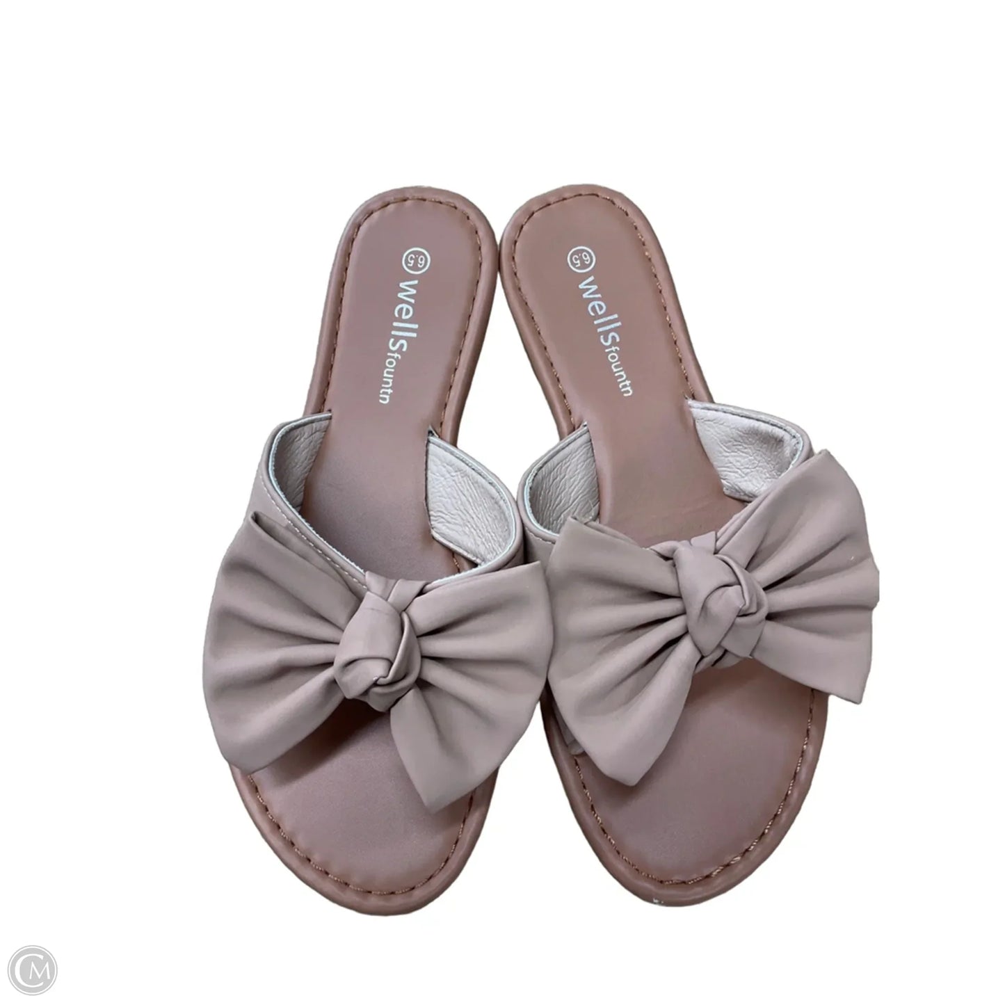 Sandals Flats By Clothes Mentor In Tan, Size: 6.5