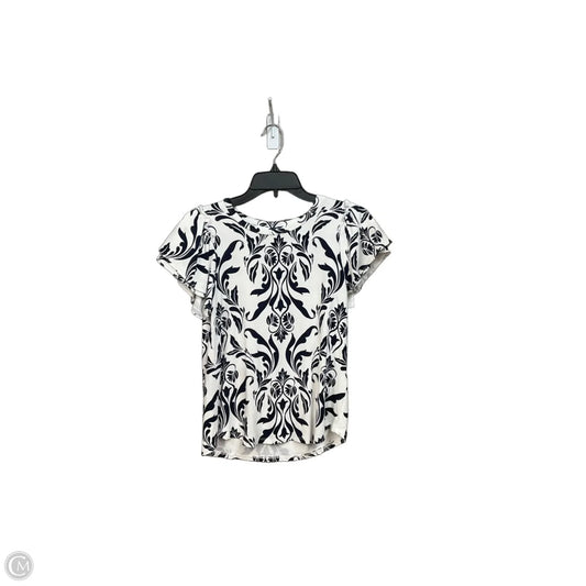 Top Short Sleeve By Chicos In White, Size: Xs