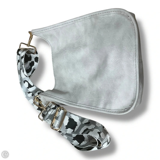 Crossbody By Clothes Mentor, Size: Large