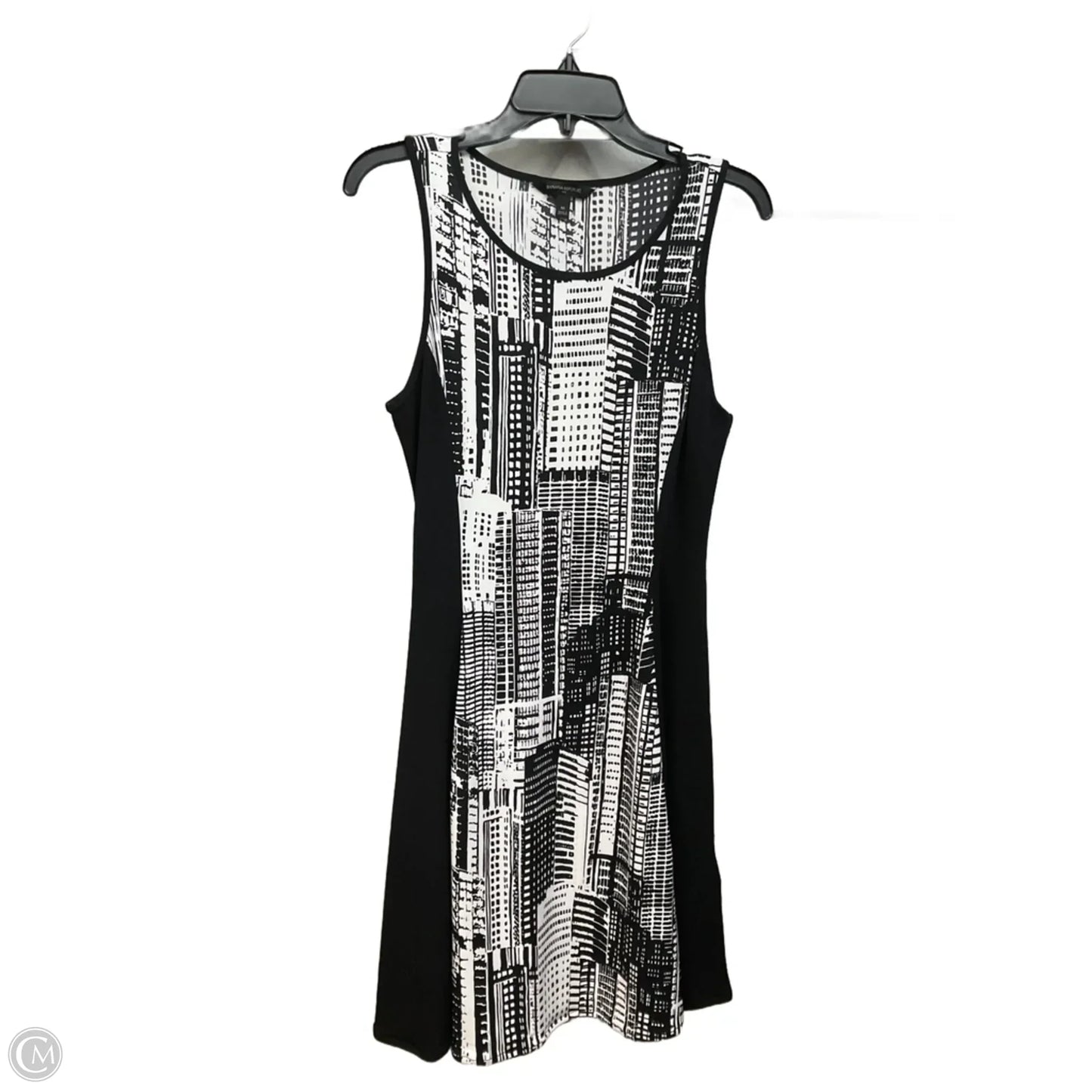 Dress Casual Short By Banana Republic In Black & White, Size: M