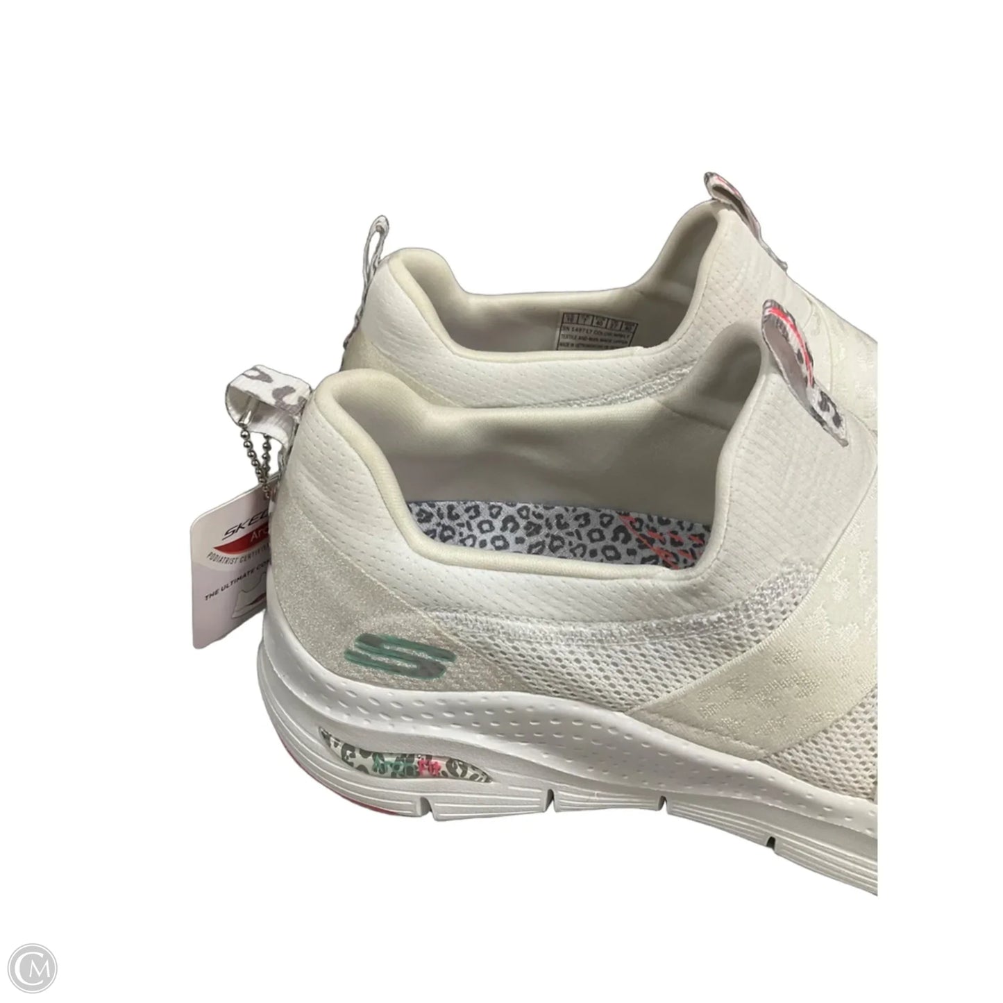 Shoes Athletic By Skechers In White, Size: 10