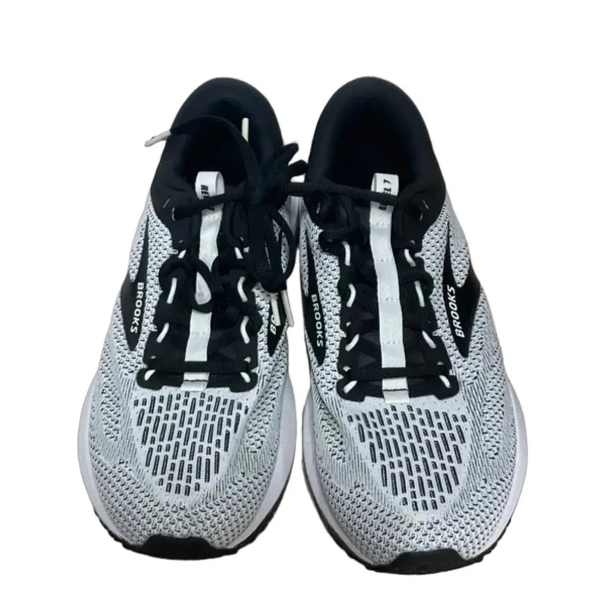 Shoes Athletic By Brooks In Black & White, Size: 9