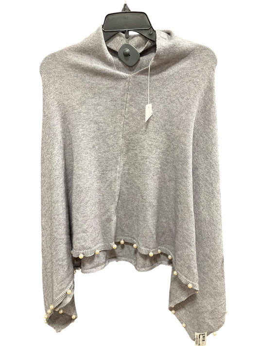 Poncho By Clothes Mentor In Grey, Size: Osfm