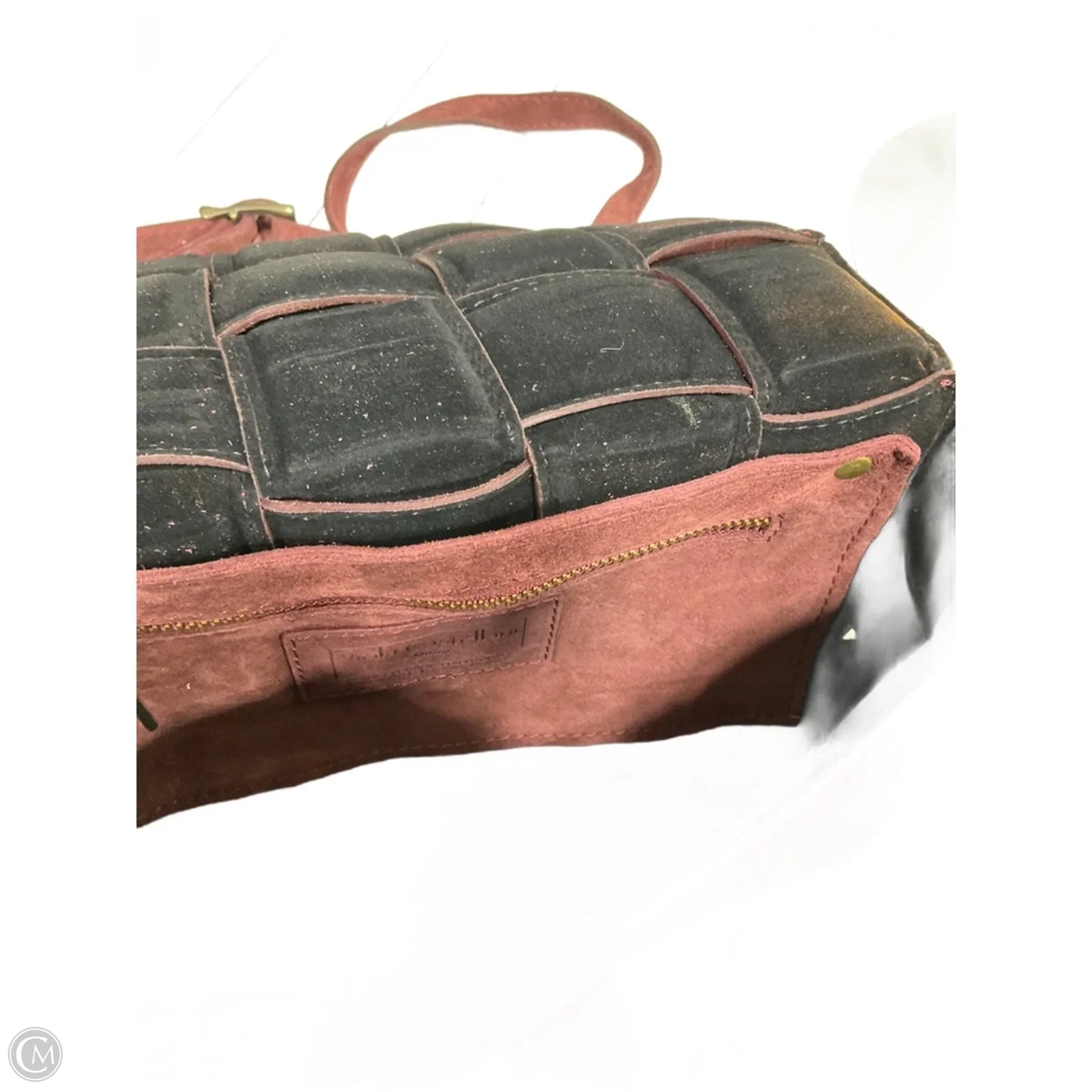 Crossbody Leather By Clothes Mentor, Size: Medium