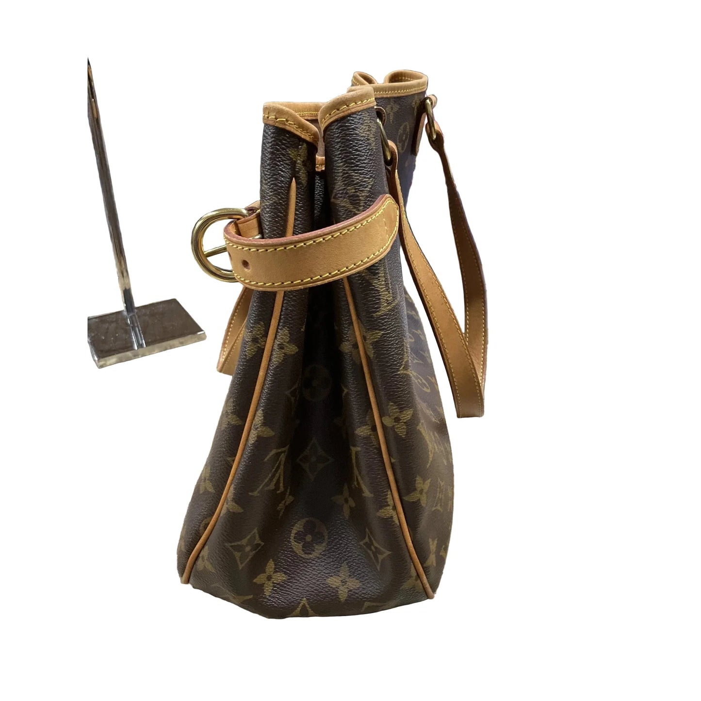 Handbag Luxury Designer By Louis Vuitton, Size: Medium