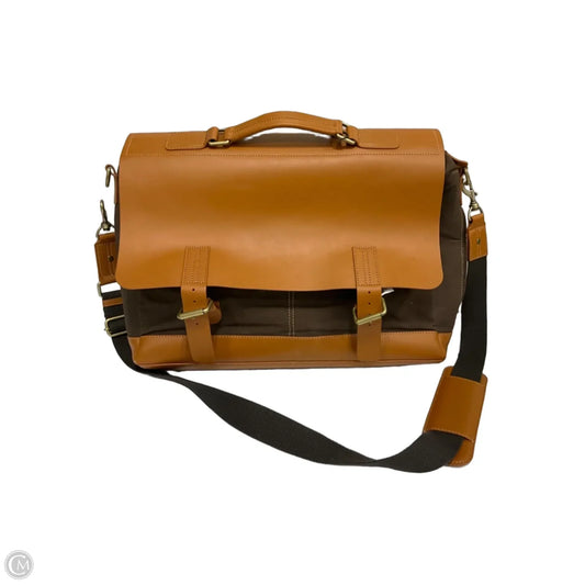 Tote By Cmb, Size: Large