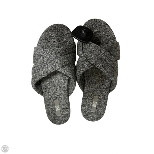 Sandals Flip Flops By Fitflop In Grey, Size: 10
