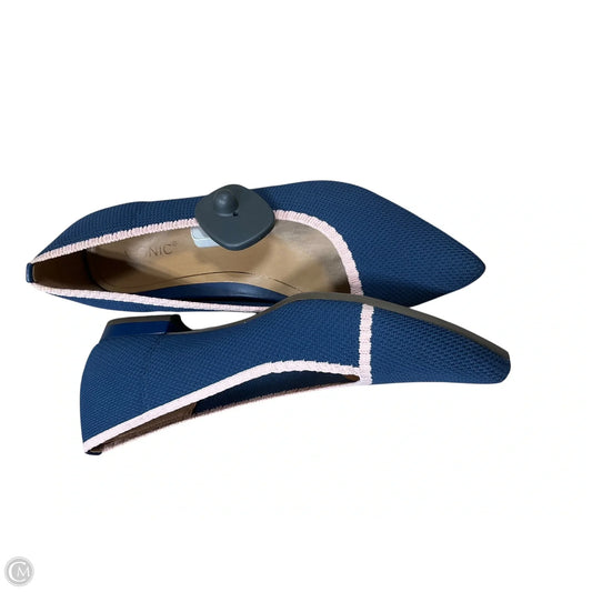 Shoes Flats By Vionic In Blue, Size: 10