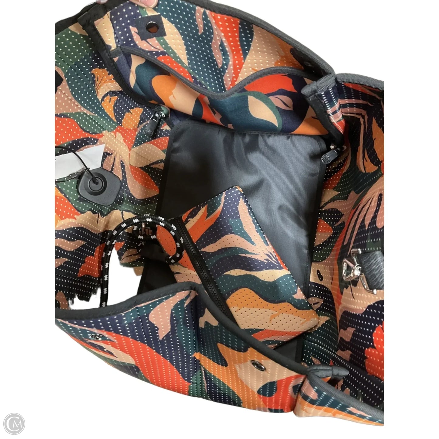 Tote By Cmb, Size: Large