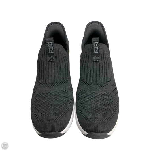 Shoes Athletic By Skechers In Black, Size: 6