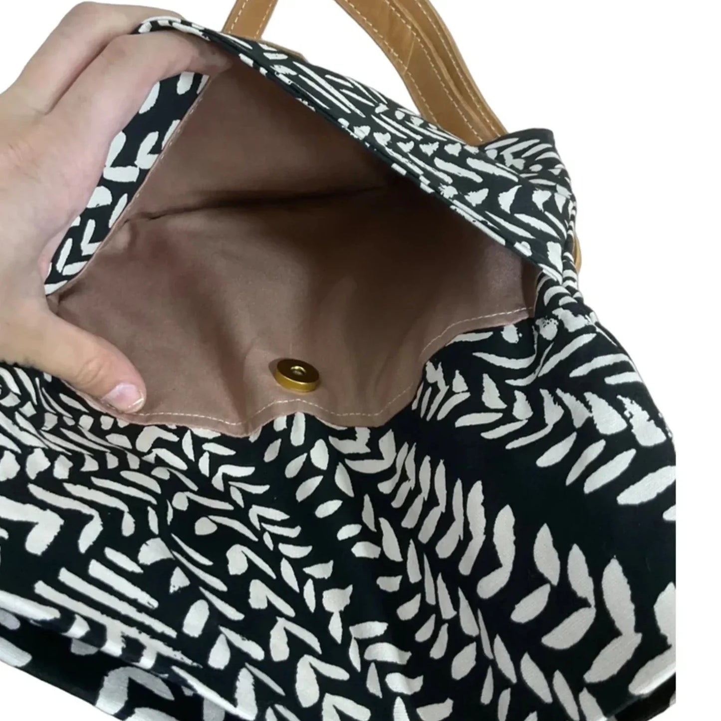 Crossbody By Cme, Size: Large