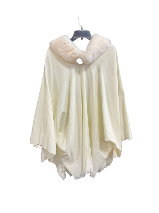 Poncho By Liz Claiborne  Size: Osfm