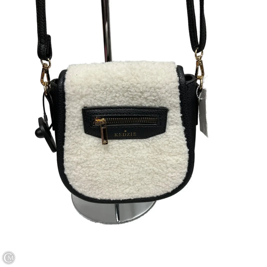 Crossbody By Clothes Mentor, Size: Small