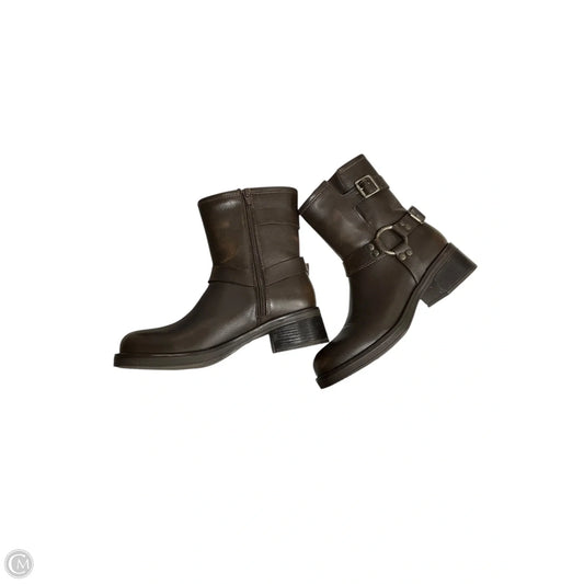 Boots Ankle Flats By Steve Madden In Brown, Size: 8