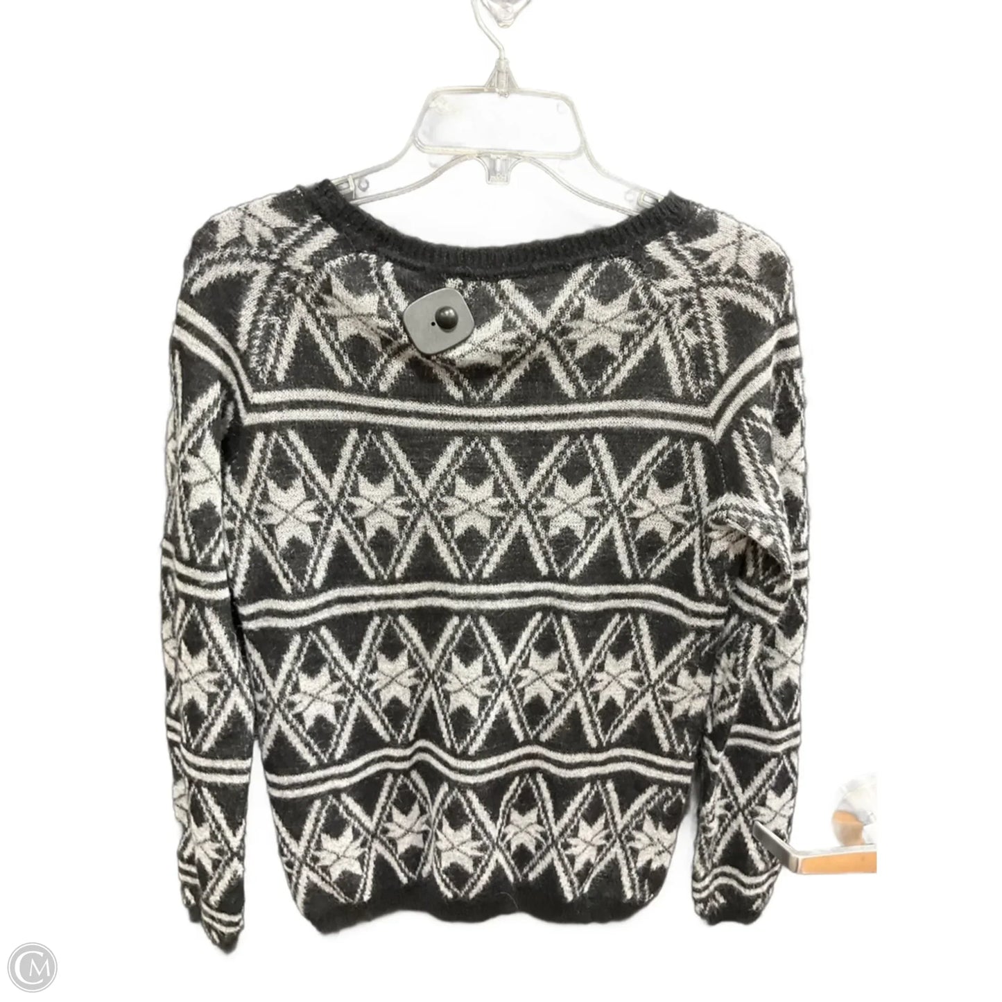 Top Long Sleeve By Cma In Grey, Size: 2