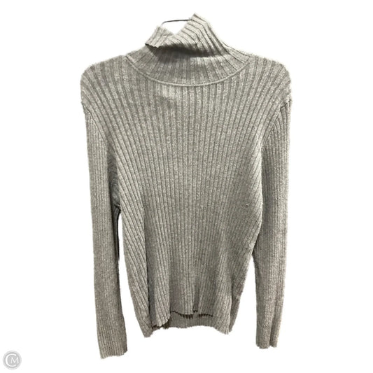 Sweater By Ellen Tracy In Grey, Size: L