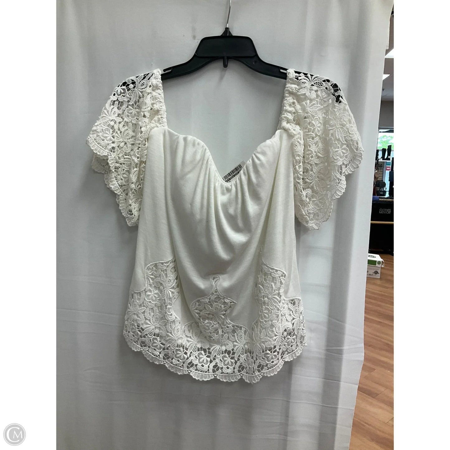 Top Short Sleeve By White House Black Market In Cream, Size: 2