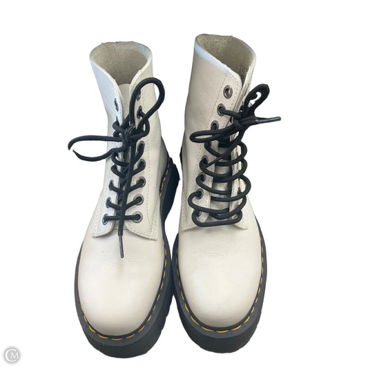 Boots Ankle Flats By Dr Martens In White, Size: 8