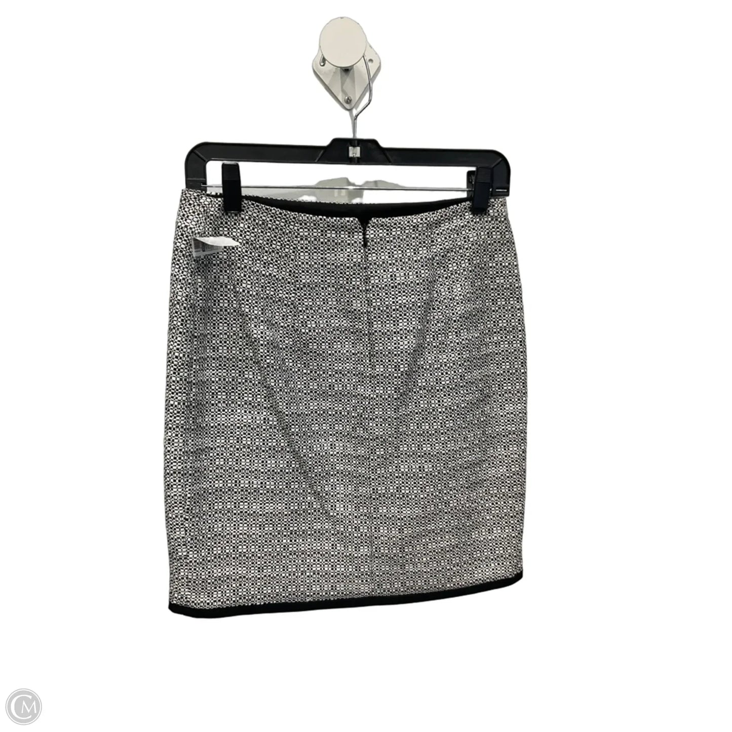 Skirt Mini & Short By White House Black Market In White, Size: 0