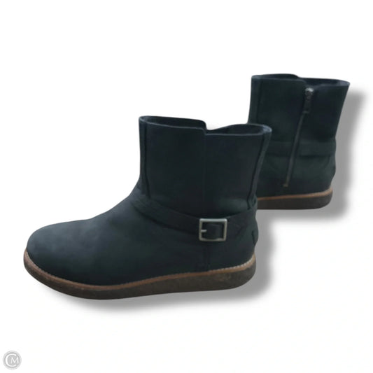 Boots Designer By Ugg In Black, Size: 9